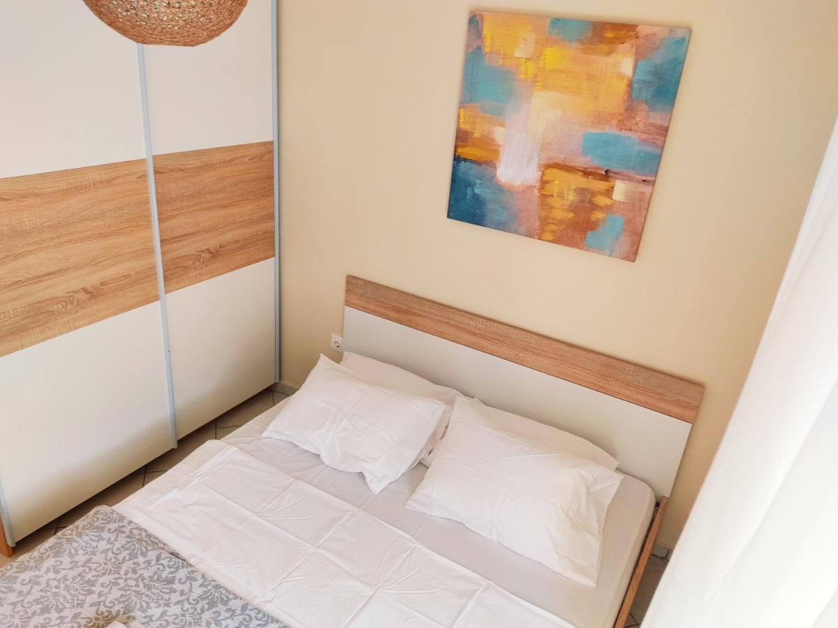 Golden Sky 3 Apartment Peraía 外观 照片