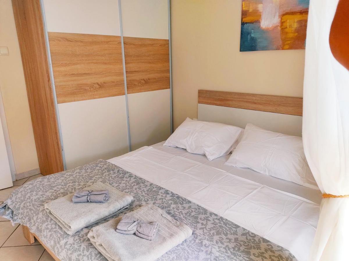 Golden Sky 3 Apartment Peraía 外观 照片